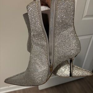 Sparkly size 8 Steve Madden Heels
